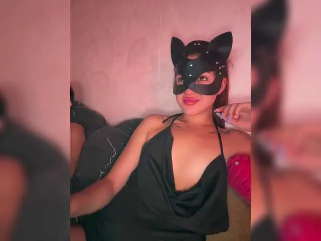 hina_porn – webcam model profile photo Image 8