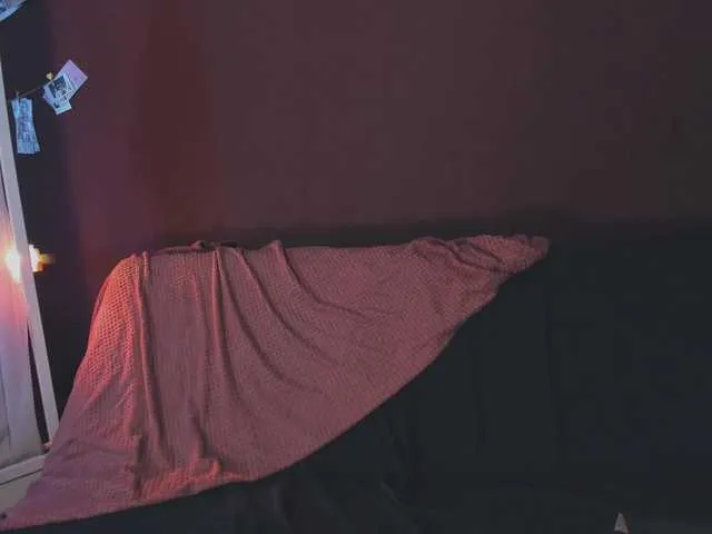 im_mou_ – webcam model profile photo Image 2