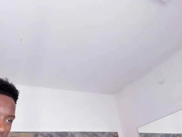Elena-G – webcam model profile photo Image 3