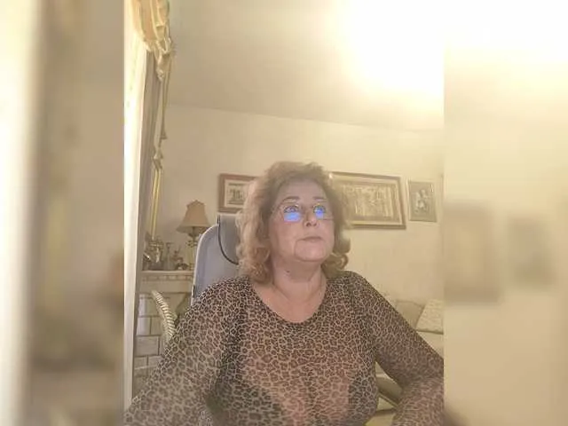 bambi_lu – webcam model profile photo Image 14