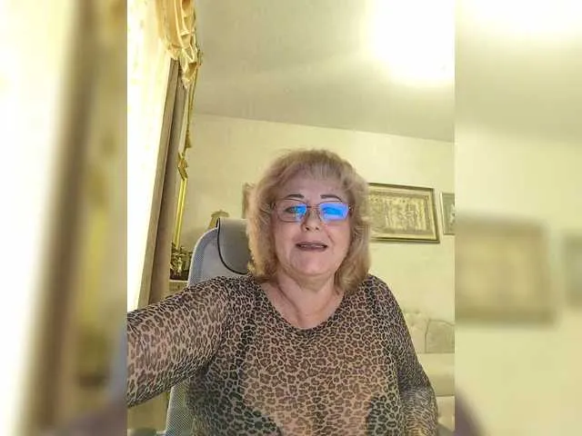 bambi_lu – webcam model profile photo Image 15