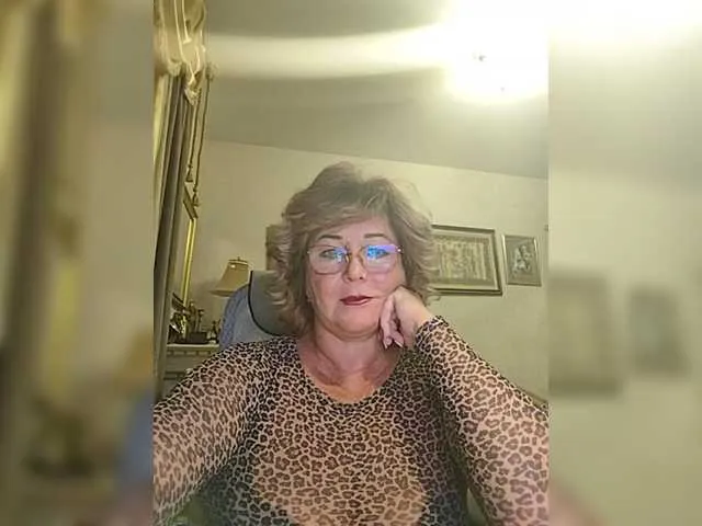 bambi_lu – webcam model profile photo Image 6