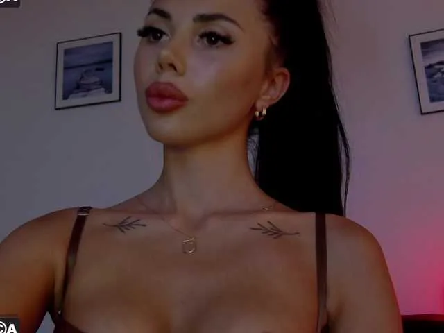 anaisvelvet1 – webcam model profile photo Image 10