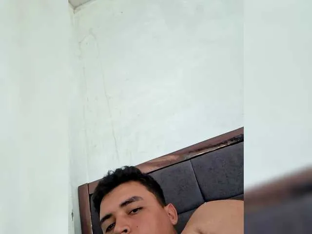 skyisland777 – webcam model profile photo Image 5