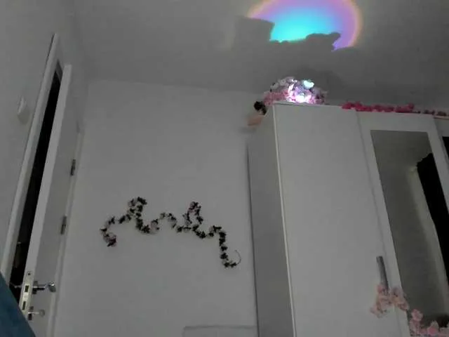 Hot-Haney77 – webcam model profile photo Image 13