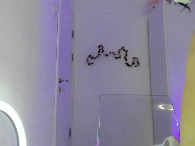 Hot-Haney77 – webcam model profile photo Image 17