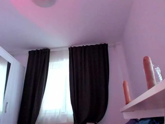 Hot-Haney77 – webcam model profile photo Image 2