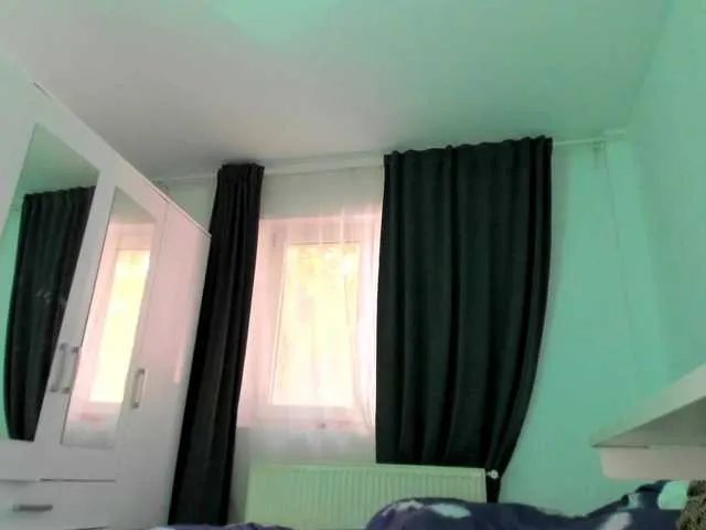 Hot-Haney77 – webcam model profile photo Image 5