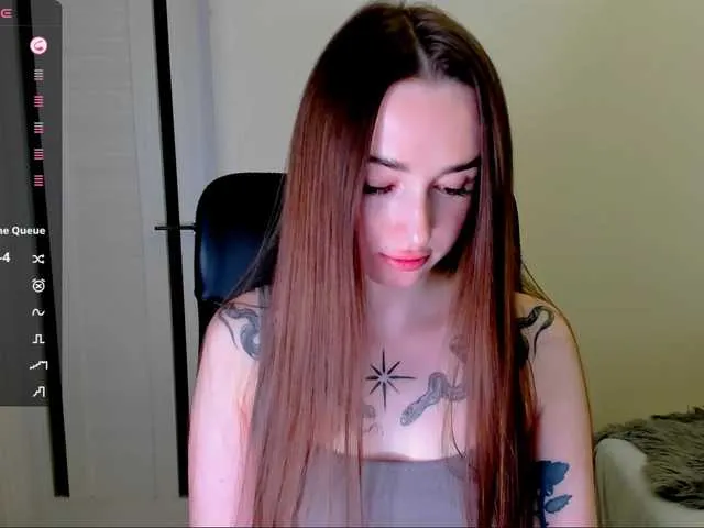 luckrose – webcam model profile photo Image 4