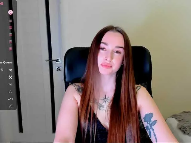 luckrose – webcam model profile photo Image 6