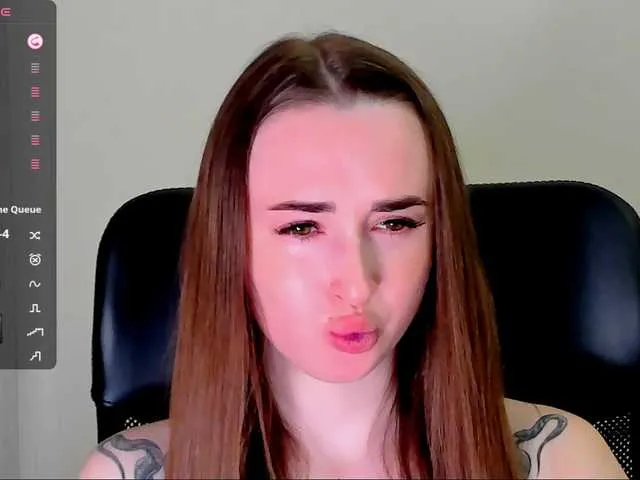 luckrose – webcam model profile photo Image 8