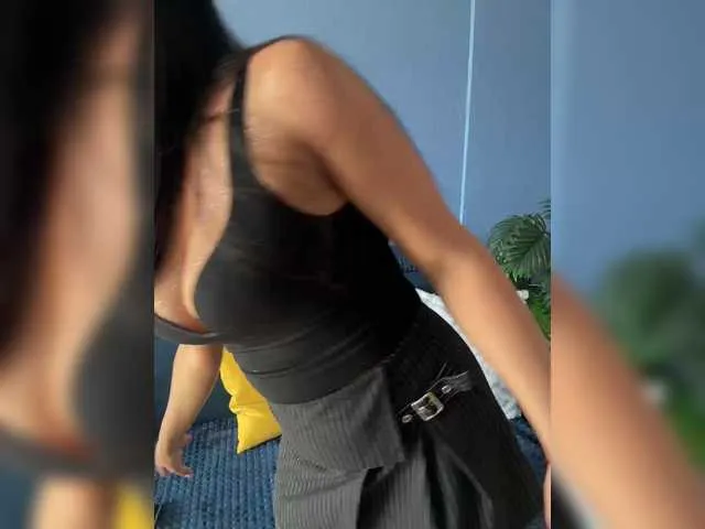 miyabe – webcam model profile photo Image 4