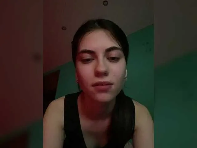 KissM1R77 – webcam model profile photo