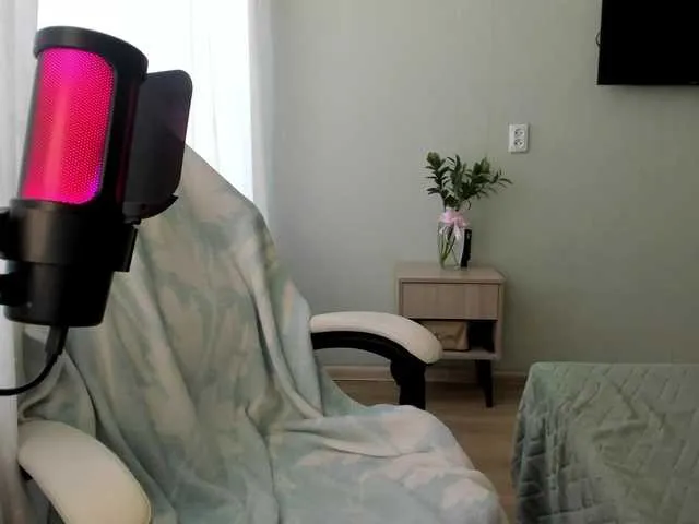 mara_swan_ – webcam model profile photo Image 7