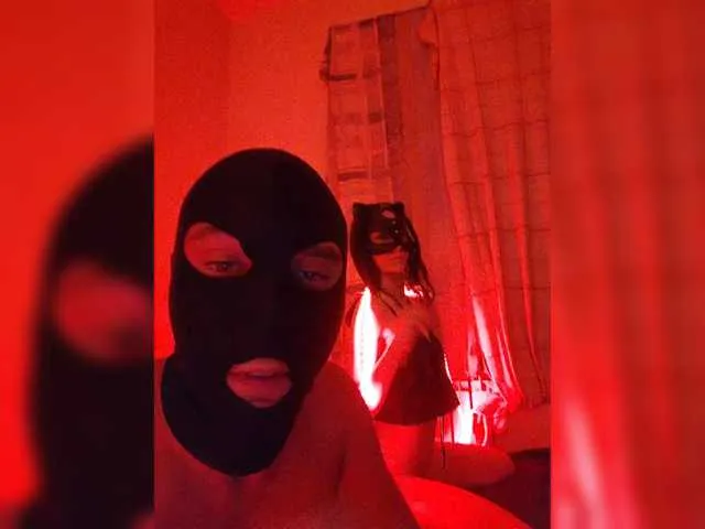 _MiaQueen_ – webcam model profile photo Image 5