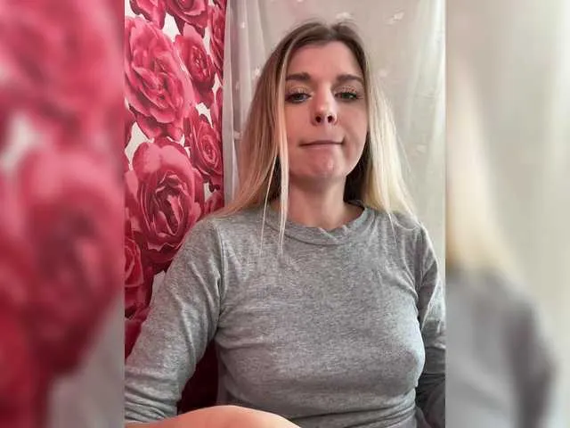 HopeHeaven – webcam model profile photo Image 17
