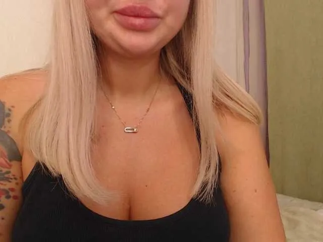 MAIMAI-club – webcam model profile photo Image 8