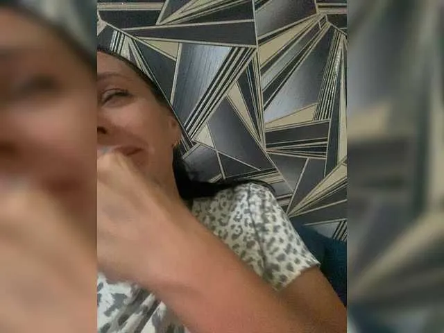 Ivy-Lester – webcam model profile photo Image 4