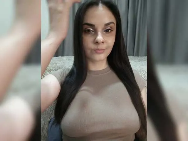 naomi_ravenn – webcam model profile photo Image 19