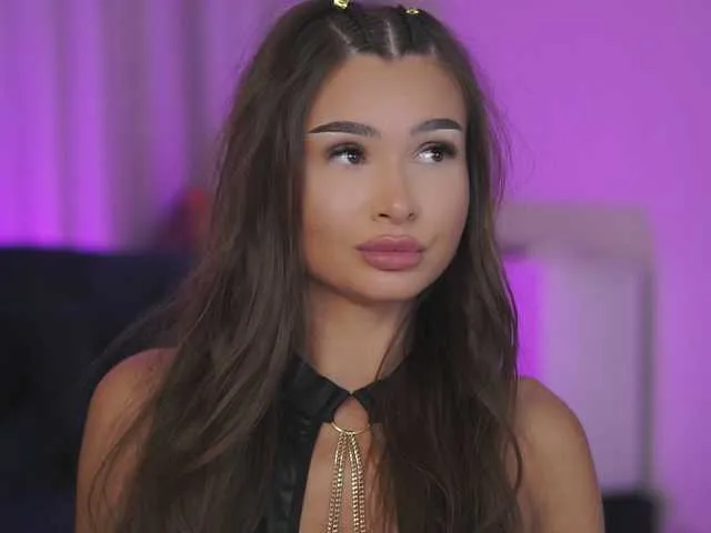 _roxy_1 – webcam model profile photo Image 18