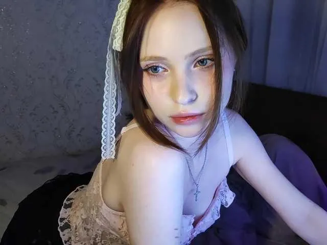 camille_eyes – webcam model profile photo Image 5