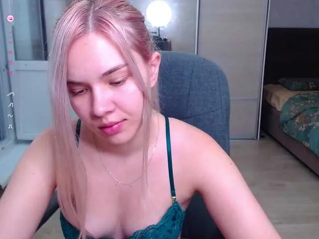 miyabe – webcam model profile photo Image 5