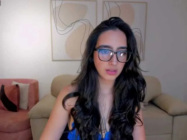 LarisaSmirnov – webcam model profile photo