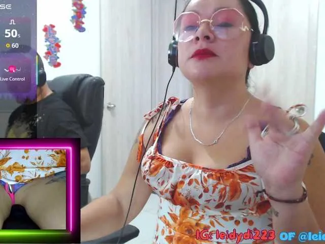 Runarunapi – webcam model profile photo Image 14