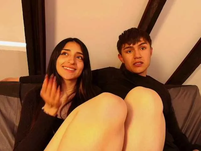 Gold-Couple2 – webcam model profile photo Image 11