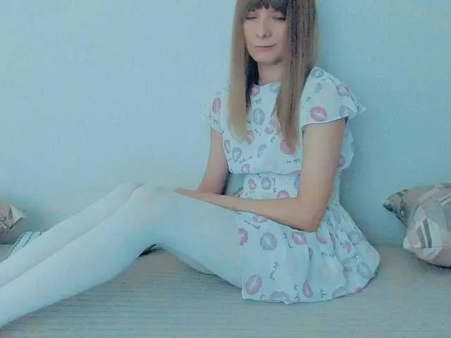 kiraspitqueen – webcam model profile photo Image 11