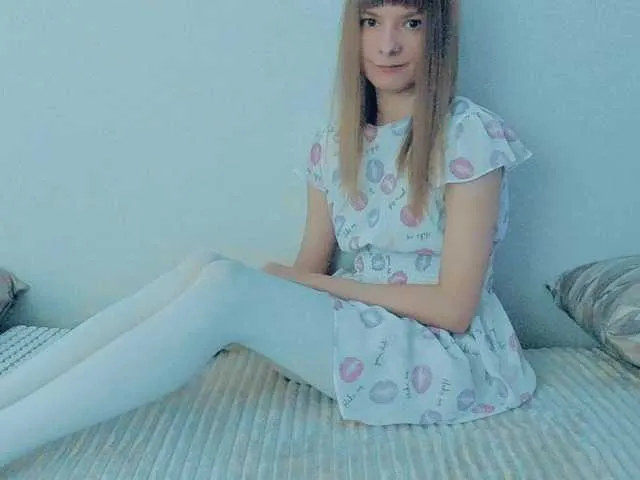 kiraspitqueen – webcam model profile photo Image 15