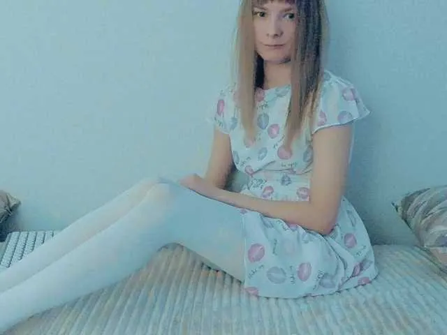 kiraspitqueen – webcam model profile photo Image 16