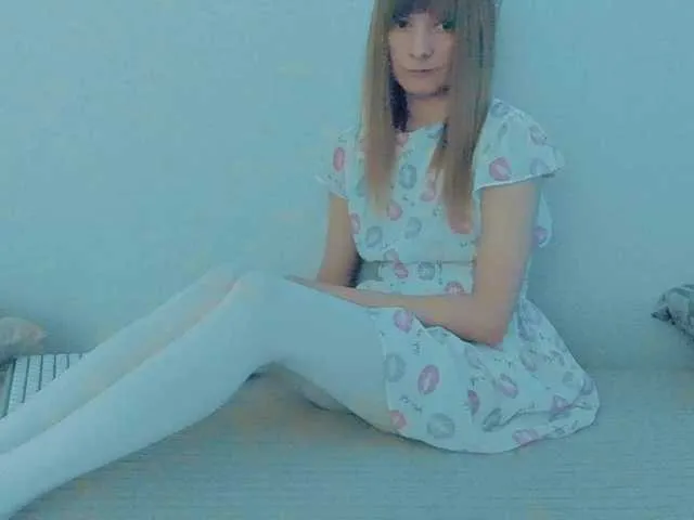kiraspitqueen – webcam model profile photo Image 4