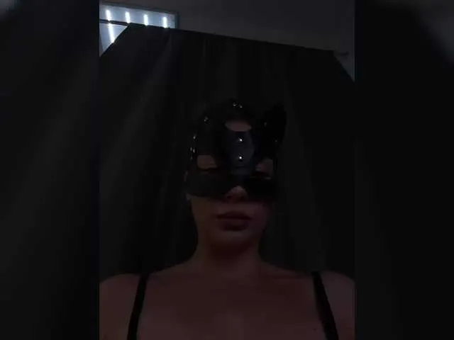 rosalinatoosexy – webcam model profile photo Image 4