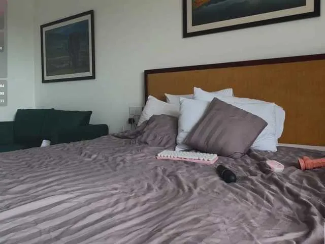 bambi_lu – webcam model profile photo Image 15