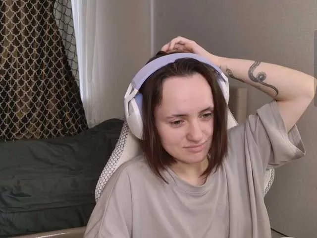 DaddysSluttyGirl – webcam model profile photo Image 14