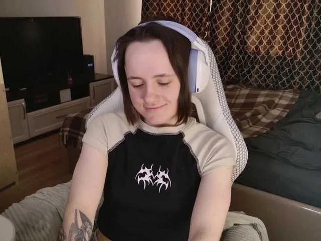 DaddysSluttyGirl – webcam model profile photo Image 6