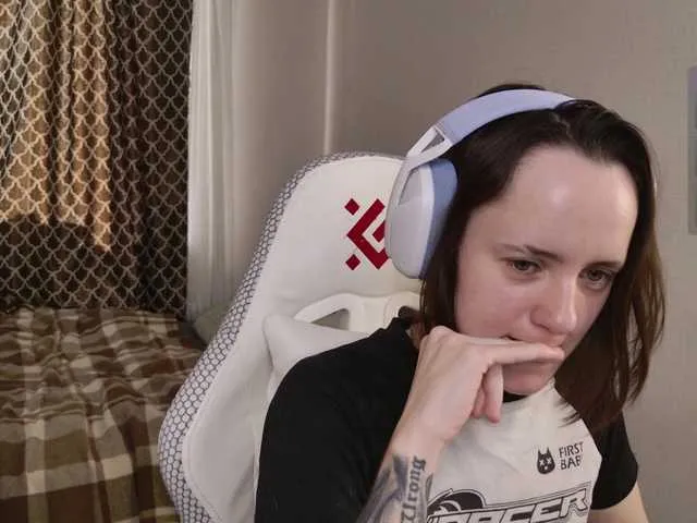 DaddysSluttyGirl – webcam model profile photo Image 9