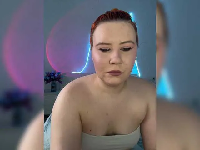 layla_clarke – webcam model profile photo Image 14