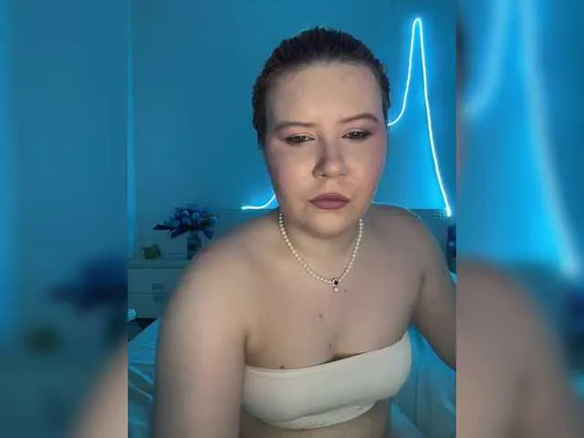 layla_clarke – webcam model profile photo Image 15