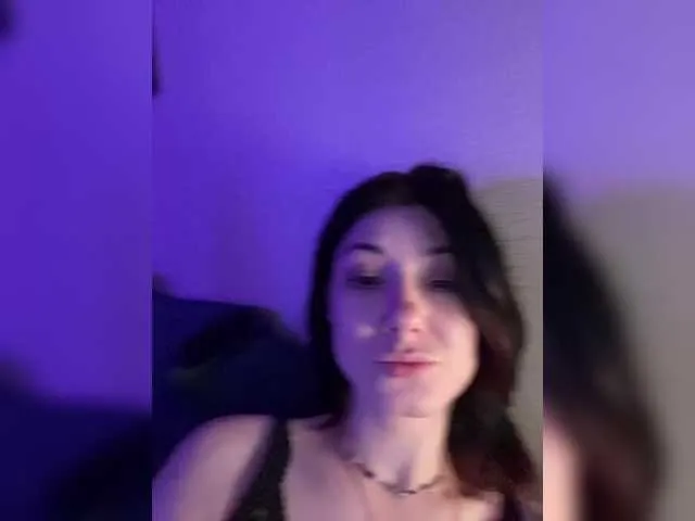 DoriDeluxe66 – webcam model profile photo Image 18