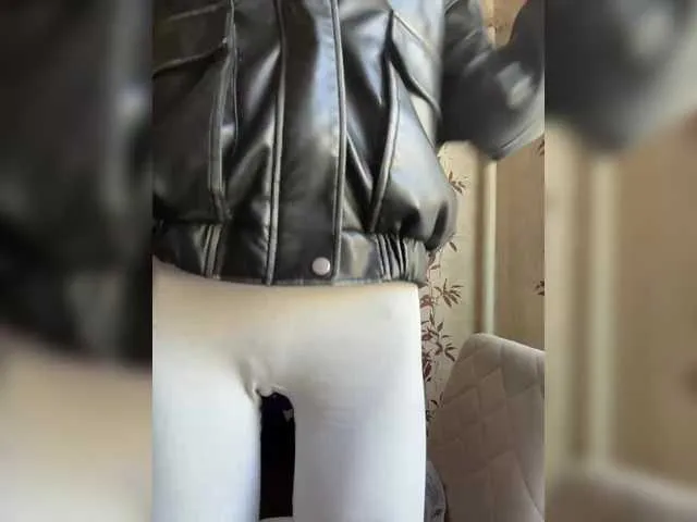 Ranting18 – webcam model profile photo Image 8