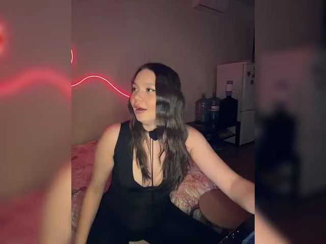 alana15 – webcam model profile photo Image 19