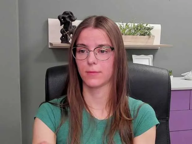 MegiKiss show preview