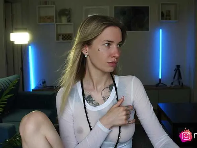 _favorite_ – webcam model profile photo Image 2