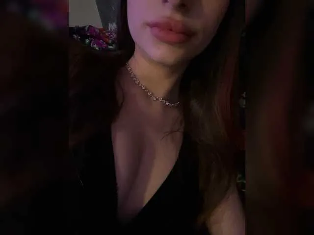 hina_porn – webcam model profile photo Image 9