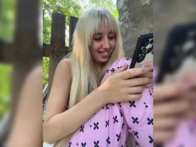 bambi_lu – webcam model profile photo Image 4