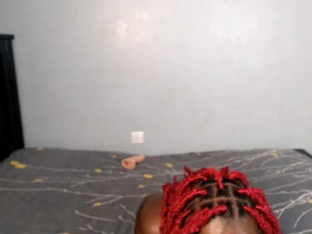 roouse – webcam model profile photo Image 9