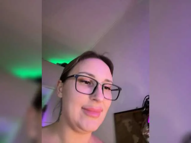 Lola_Hale – webcam model profile photo Image 17