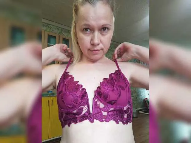 giaa_ross – webcam model profile photo Image 9